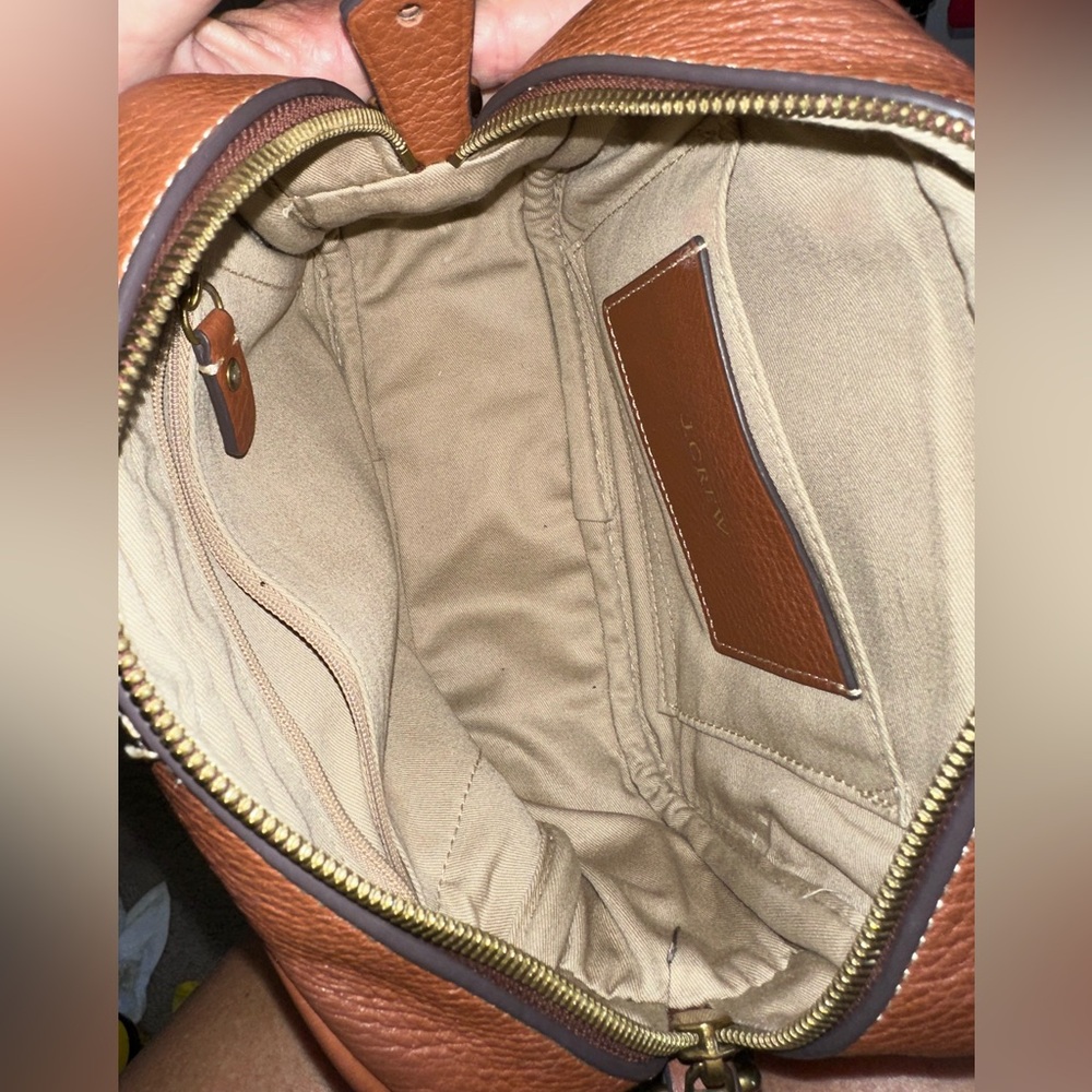 J. Crew ‘Signet’ Leather Crossbody Purse in Saddle Lock & Key - Picture 12 of 16